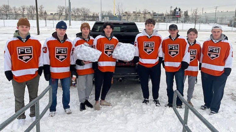 Twins Christmas Cheer Board Hamper